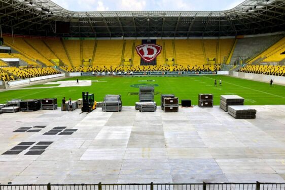Arena Panels - Bodenschutz für Rasen im Stadion