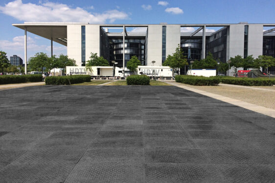 Remopla heavy-duty ground protection